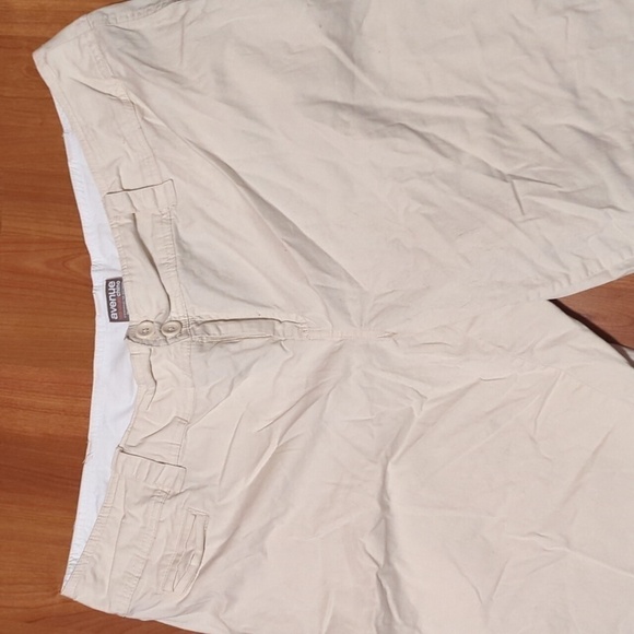 AVENUE plus size women's signature chino Bermuda shorts cream color comf… - Picture 2 of 10